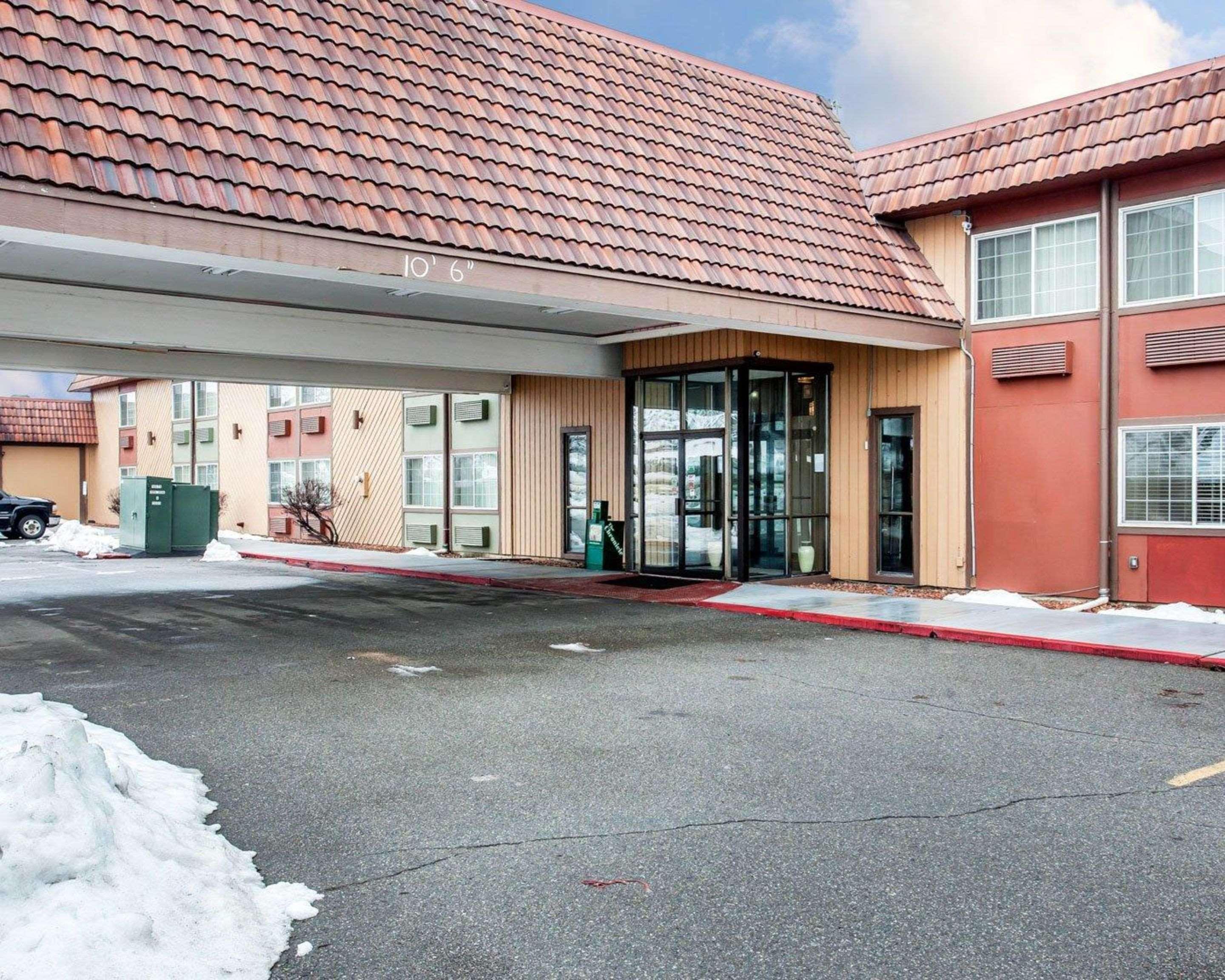 凯艺套房酒店-奥卡诺根奥马克 Okanogan 外观 照片