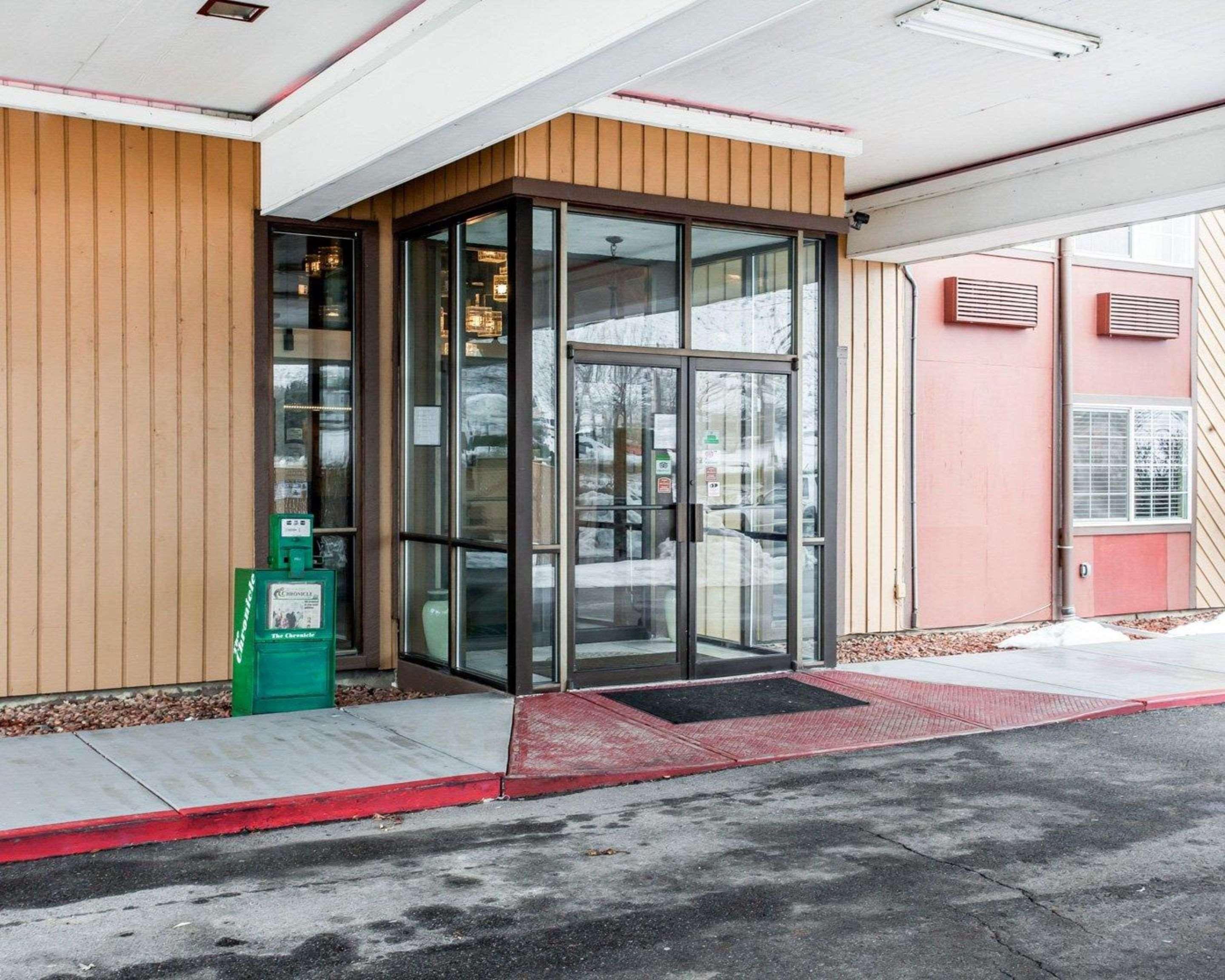 凯艺套房酒店-奥卡诺根奥马克 Okanogan 外观 照片