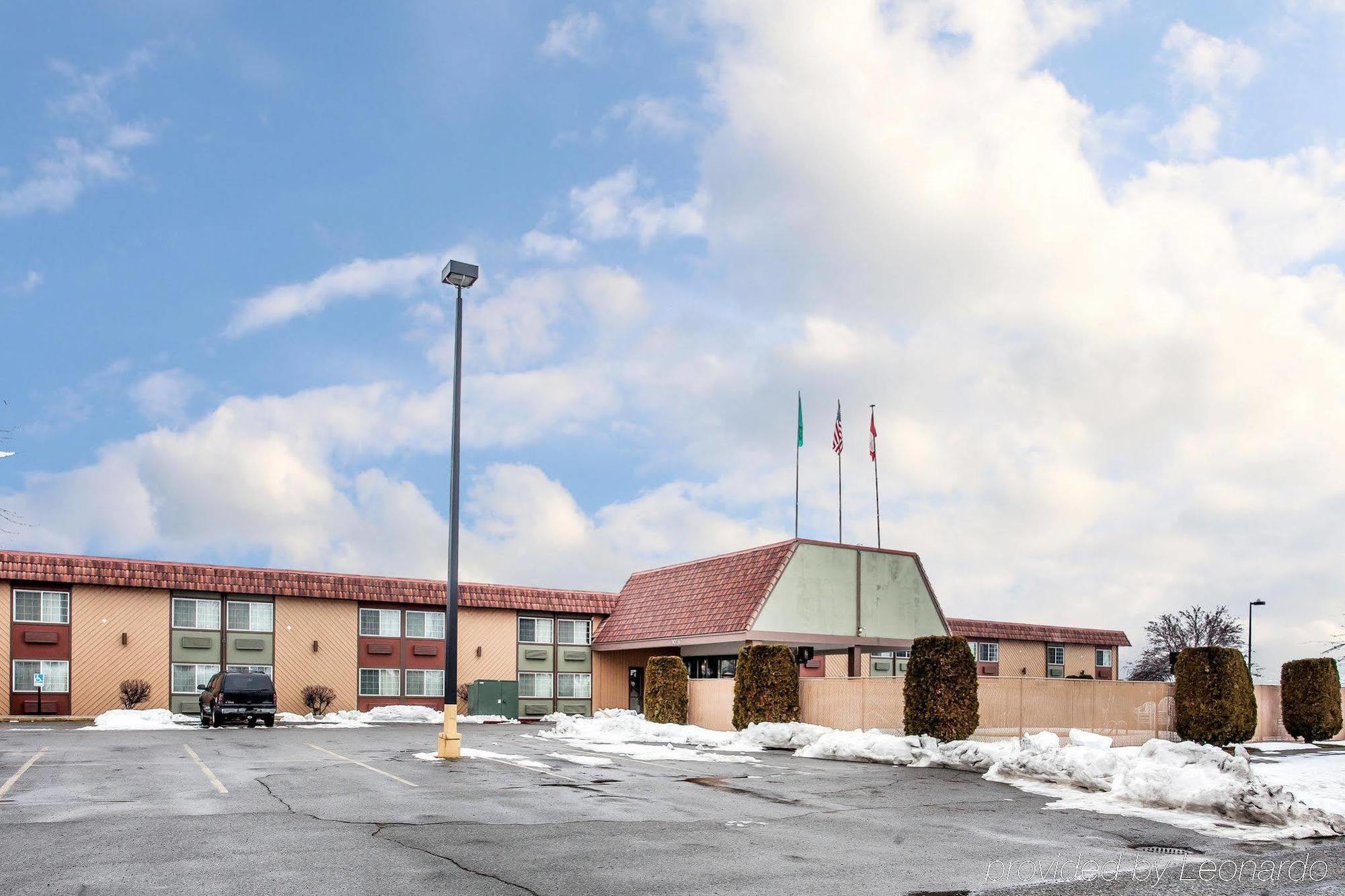 凯艺套房酒店-奥卡诺根奥马克 Okanogan 外观 照片