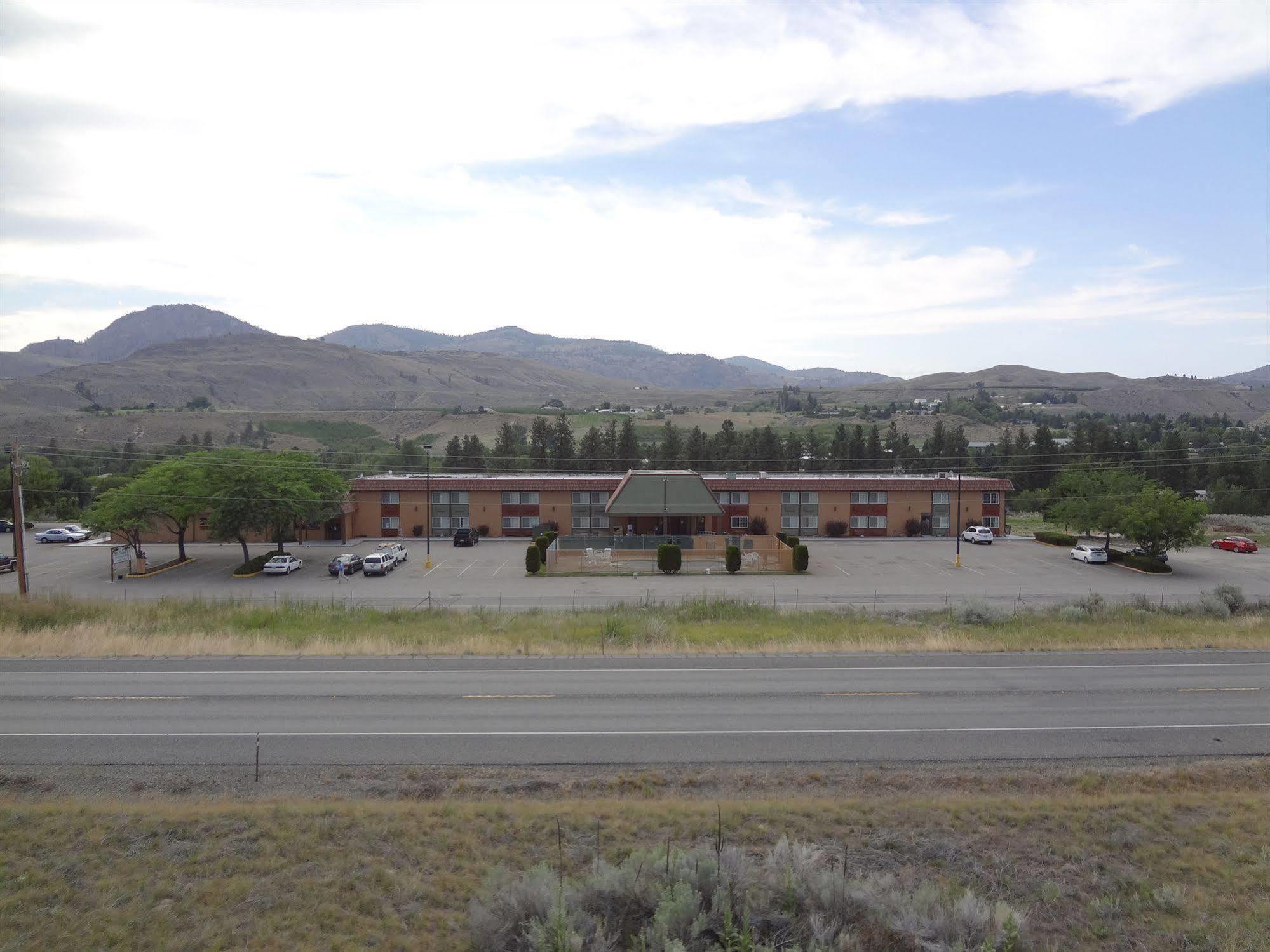 凯艺套房酒店-奥卡诺根奥马克 Okanogan 外观 照片